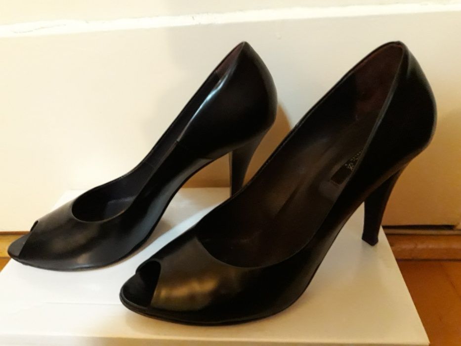 Pantofi 39 Musette piele negru toc inalt f. eleganti f. putin purtati