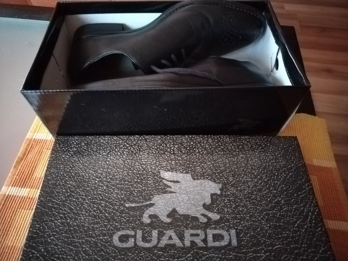 Мъжки обувки GUARDI