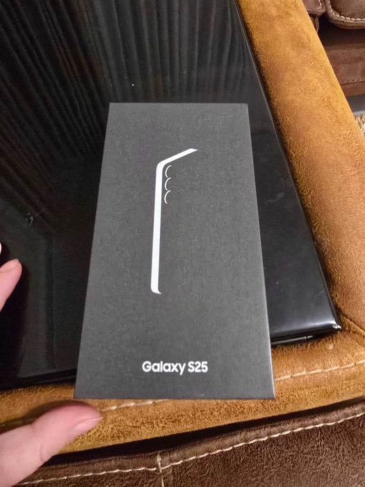 Vand Samsung S25 nou