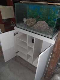 Чисто нов шкаф за аквариум или нещо друго