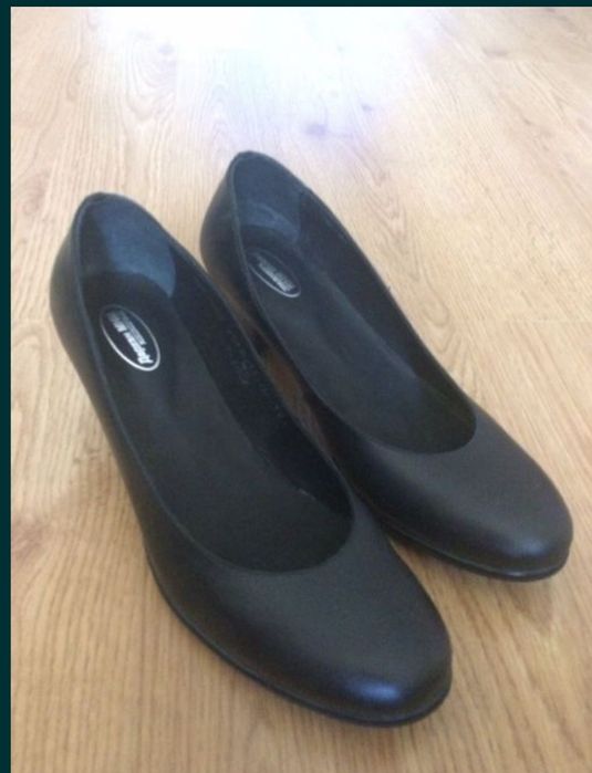 Продам кожаные туфли  военные 38 размера