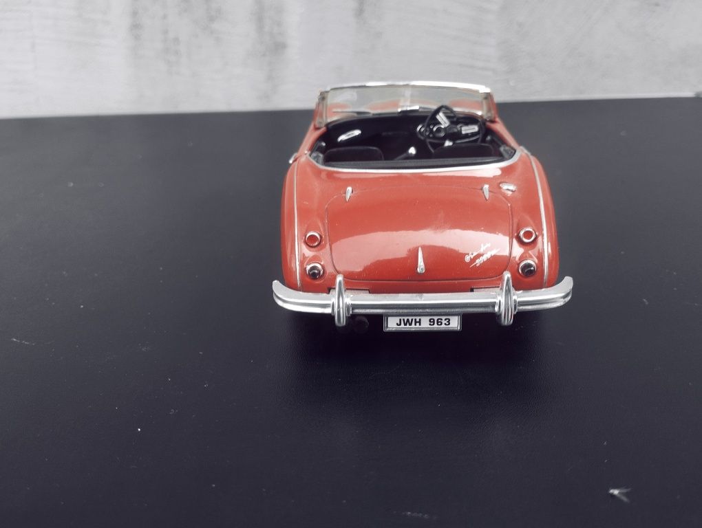 Колекционерска метална количка Austin-Healey 3000 Mark II 1:18
