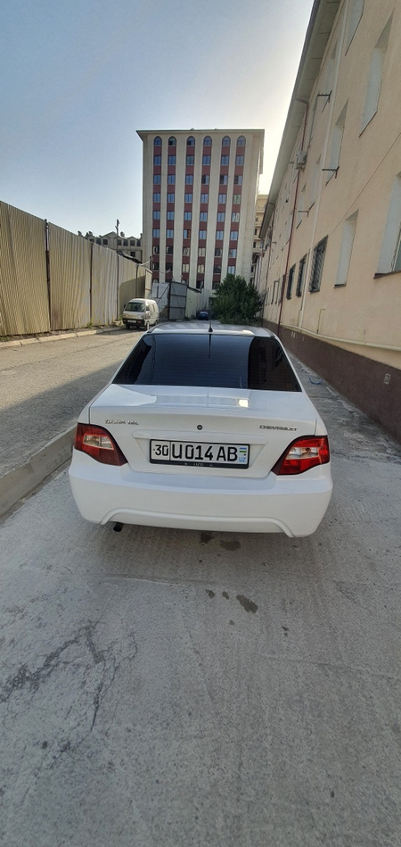 Nexia 1.6 lux idealnim sastayana