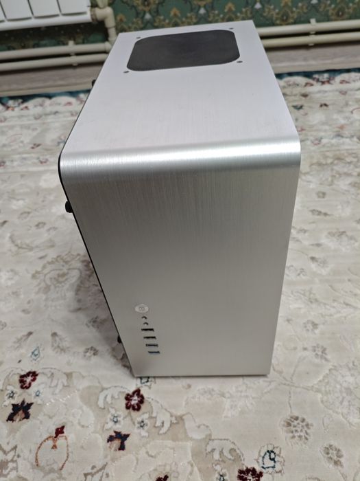 Продам игровой системный блок 16 ядерный. 8/8.