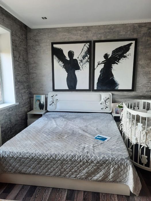 Кровать для спальни