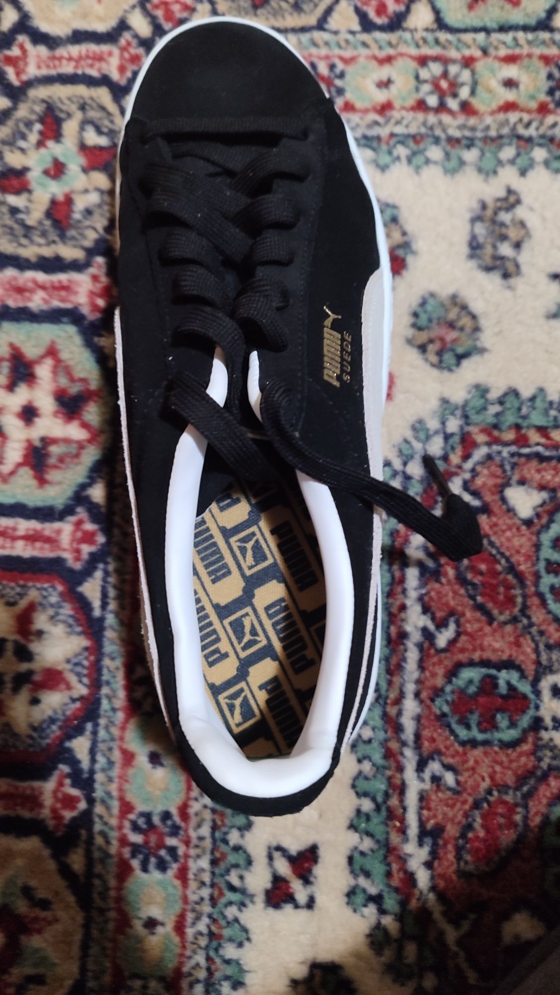 Спортни обувки нови Puma suede черни -велур Номер  44 ,75 лв