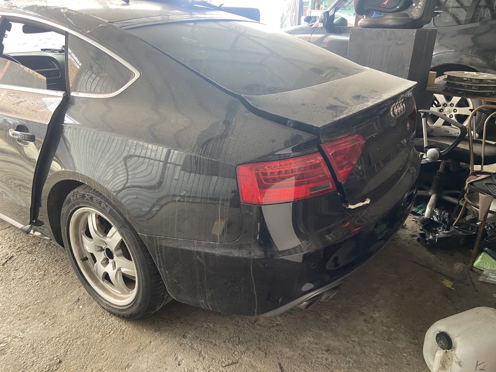 haion spate cu luneta audi a5 Sline , 2012 dezmembrari audi a5