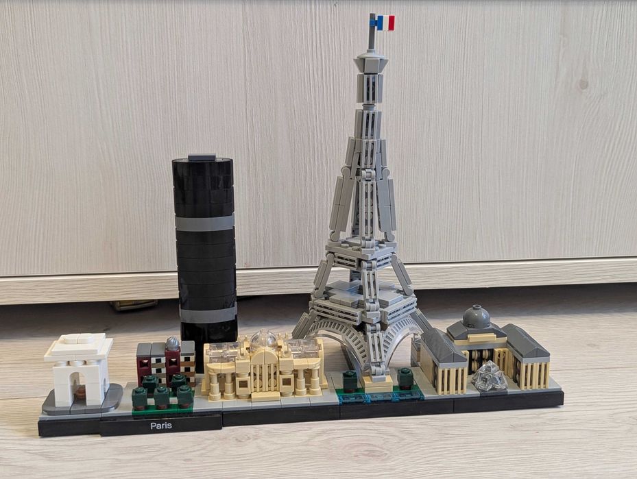 Lego Architecture Paris 21044