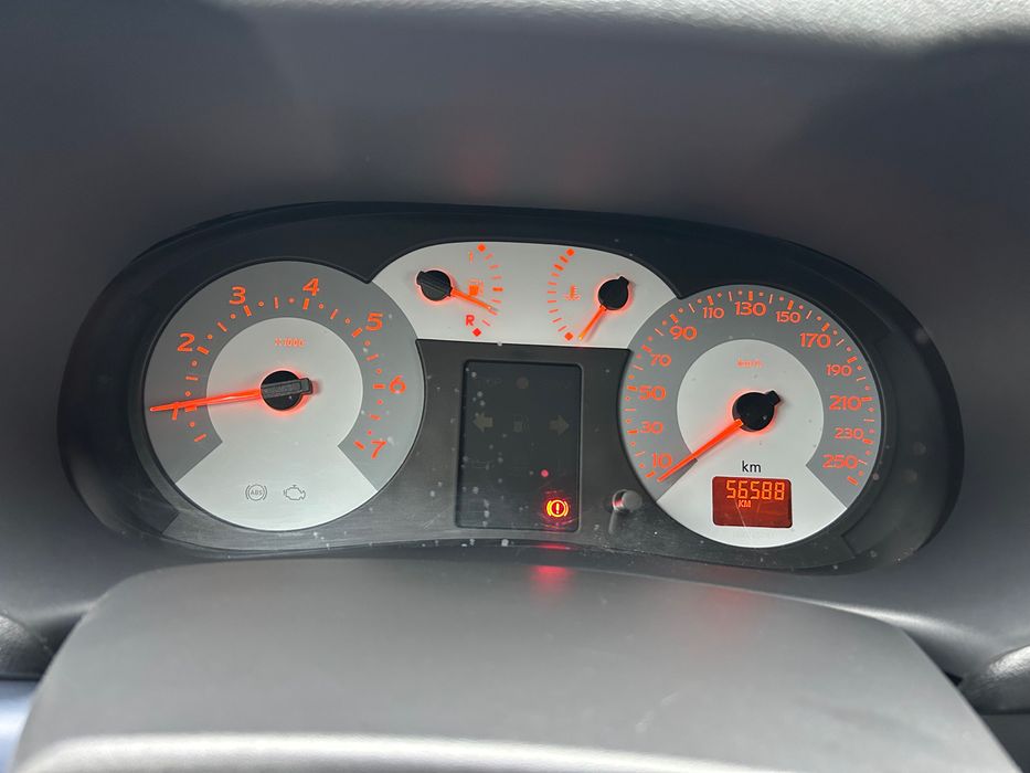 Vand Renault Symbol 1.4 MPI 2008