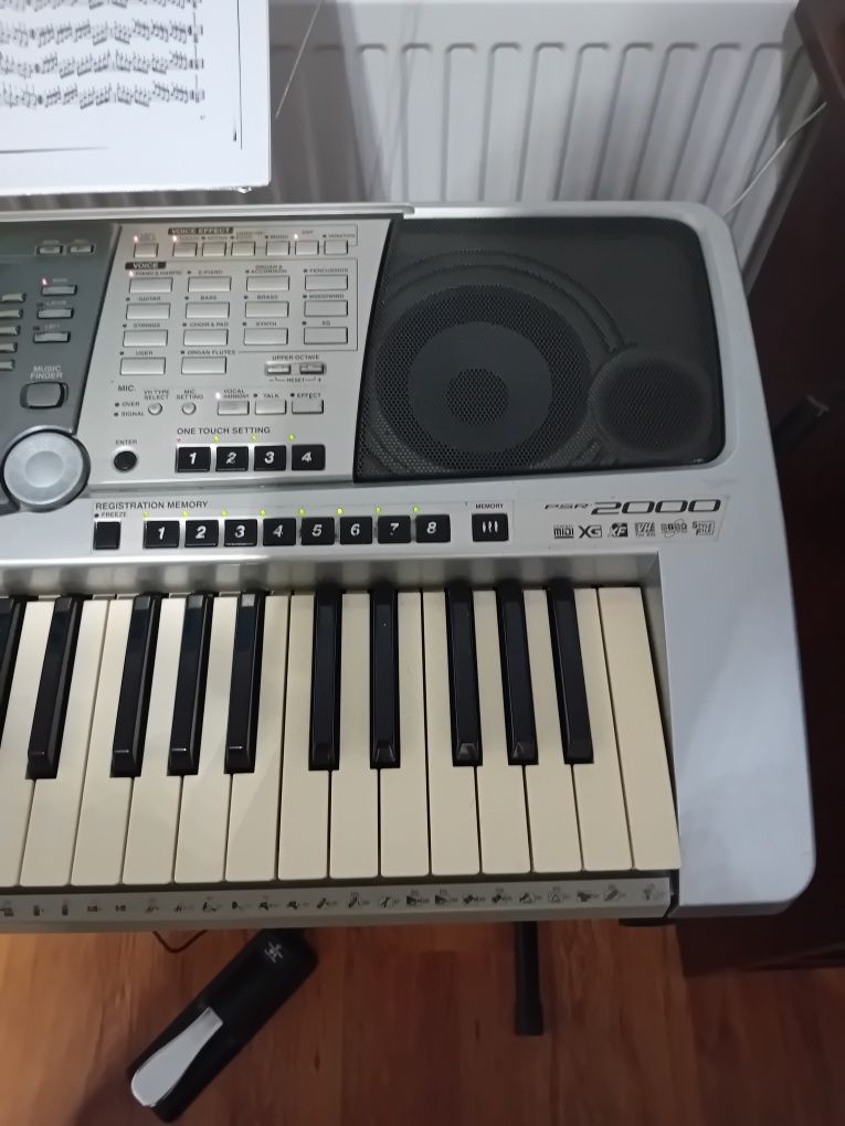 Yamaha PSR 2000 cu emulator