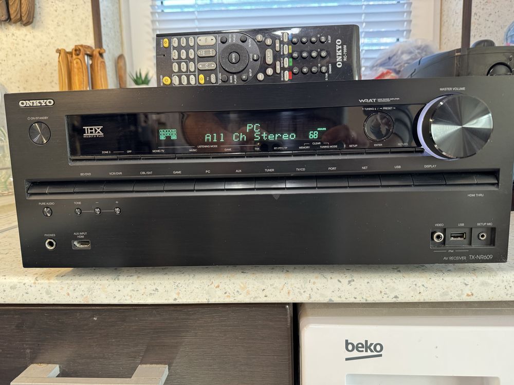 Onkyo TX-NR609 качествен ресивър