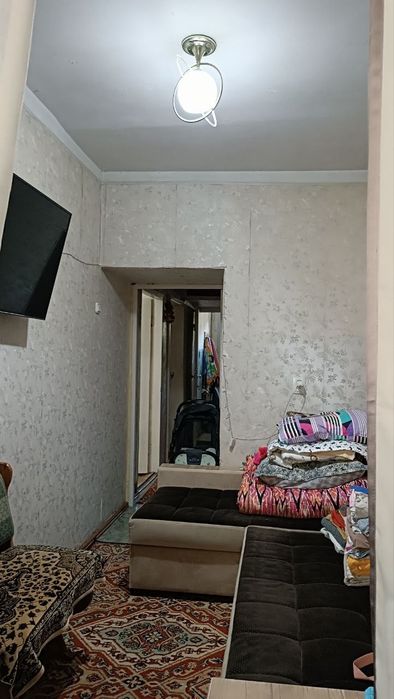 Срочно продам квартиру трёхкомнатную на первом этаже