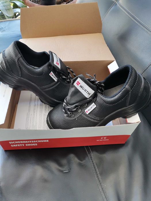 Обувки работни вюрт чисто нови