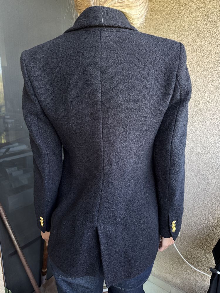 Елегантно черно сако Zara