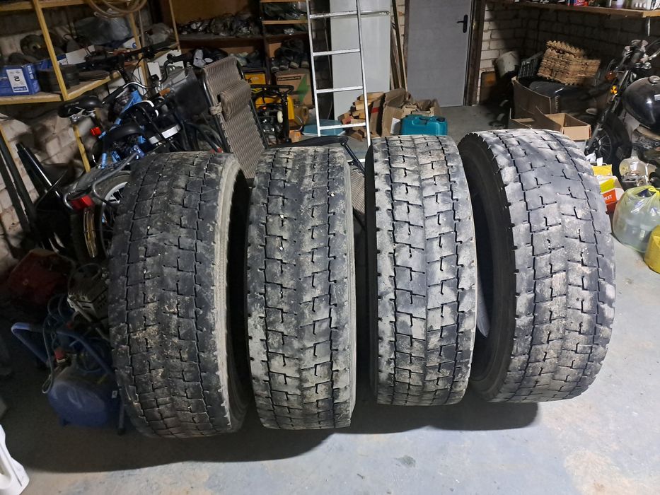 Продам шины ведущая ось 22.5