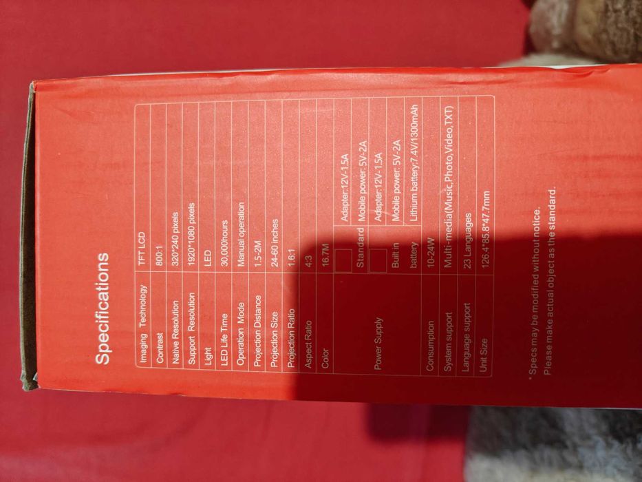 Преносим видео LED проектор YG300-бял