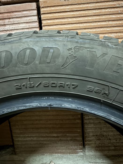 Зимни гуми GoodYear Ultra Grip 215/60/17 SUV