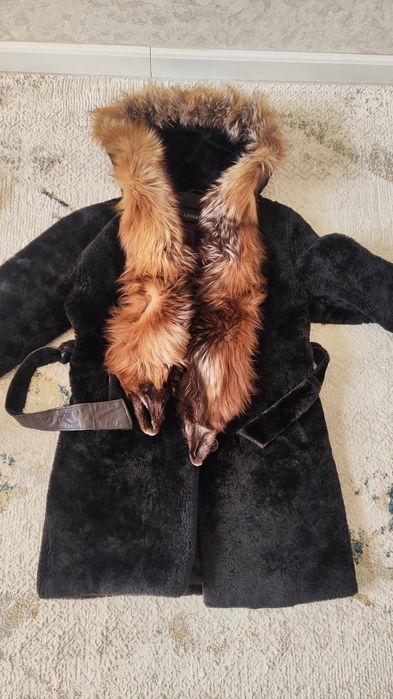 Шуба из натурального  меха продаётся