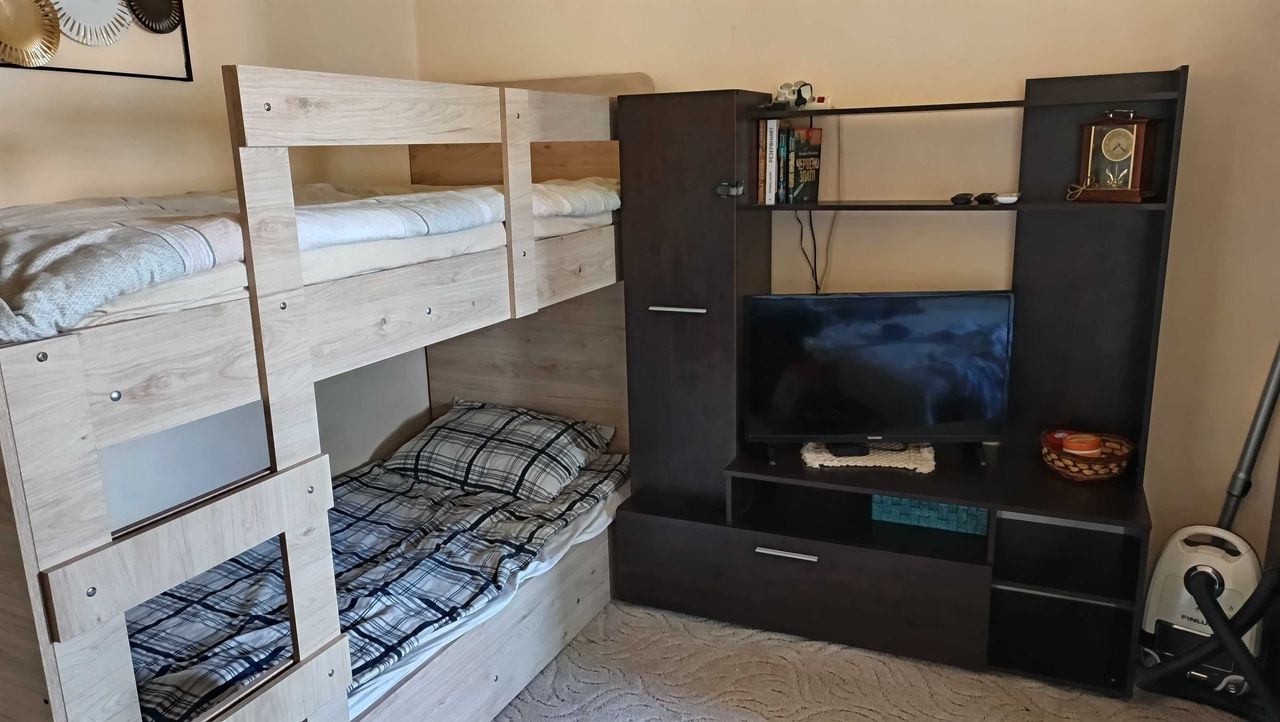 Дава се под наем Двустаен апартамент в Габрово, Трендафил 2 - 42 кв.м за 204 € - Снимка #3
