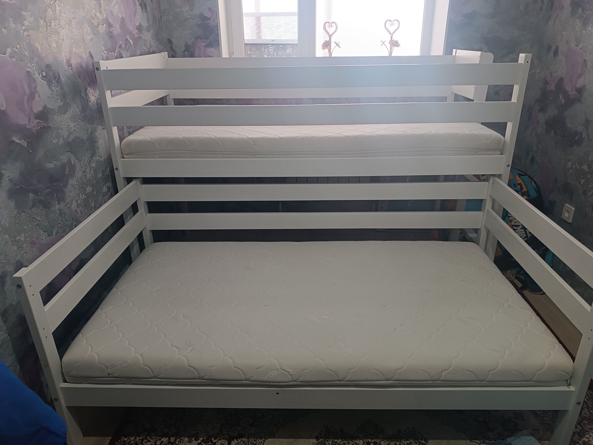 Продам двухъярусную кровать