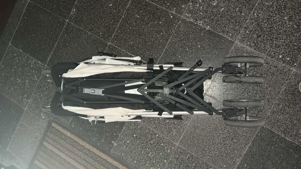 Лятна  количка CHICCO LITEWAY тип чадър