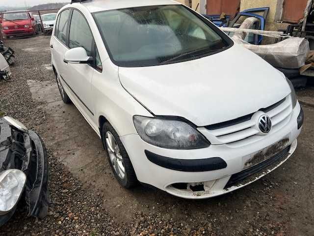 Dezmembrez VW Golf 5 Plus,1.6 FSI,85kw, BLF, 6 trepte cod HEU,LB9A