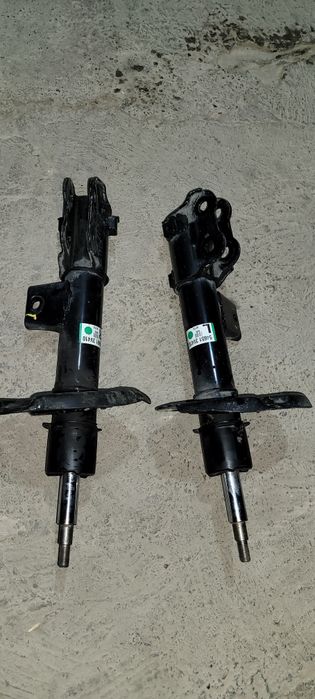 Амортизаторы от Hyundai Grandeur -  Azera в отличном состояние