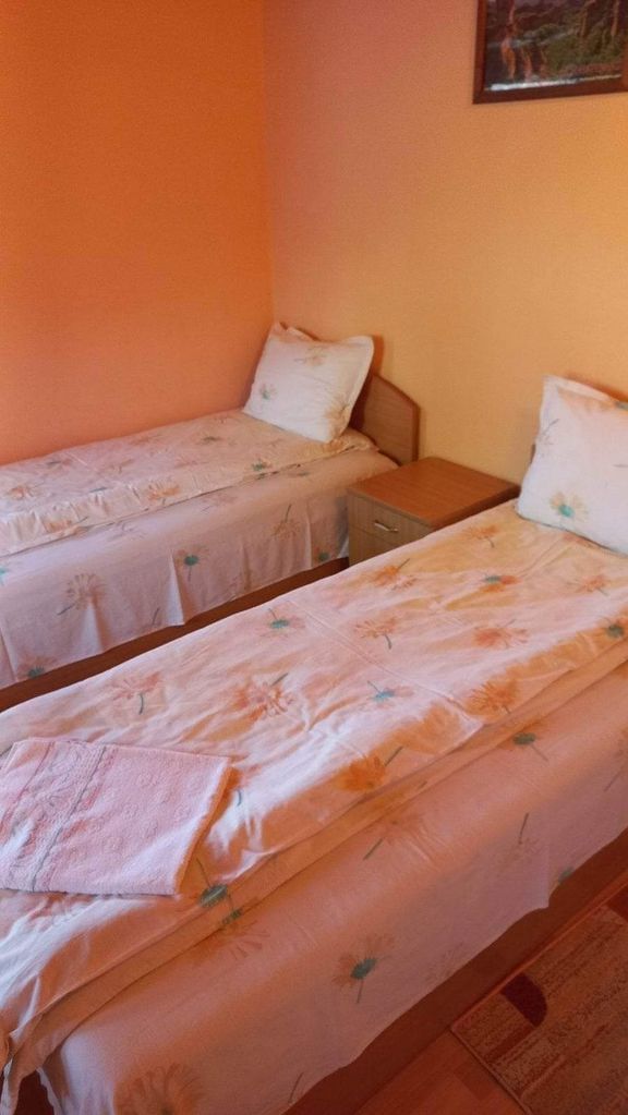 Продава се Хотел в Видин, Александър Стамболийски - 250 кв.м за 1326 €/кв.м - Снимка #10