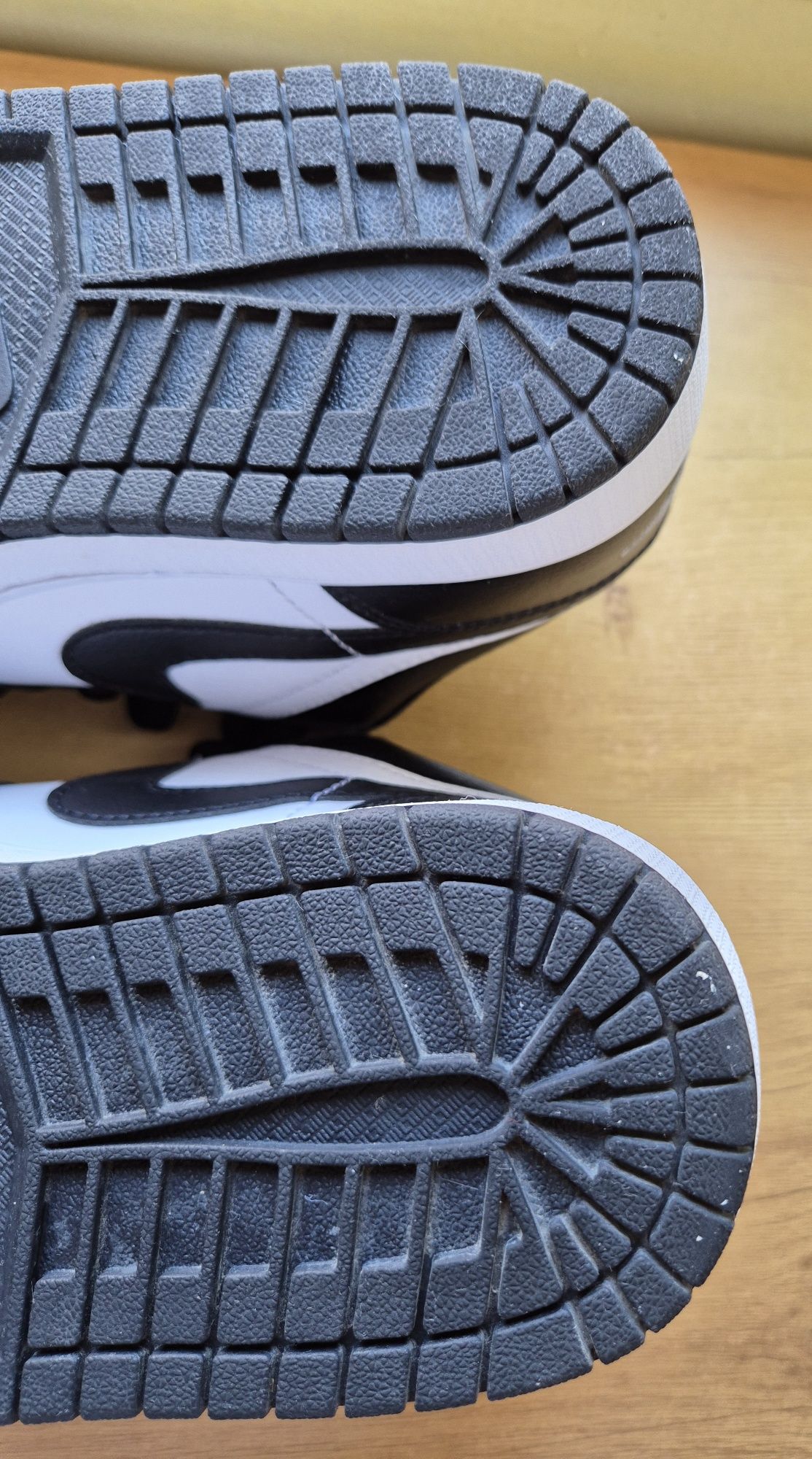 Aiir Jordan 1 low