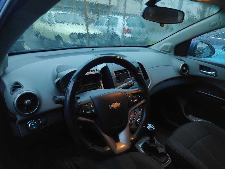 Chevrolet Aveo 2012 full option hatchback 1.4 16V (100 Hp)