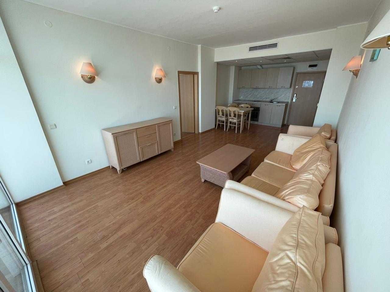 Продава се Двустаен апартамент в к.к. Слънчев бряг - 96 кв.м за 813 €/кв.м - Снимка #3
