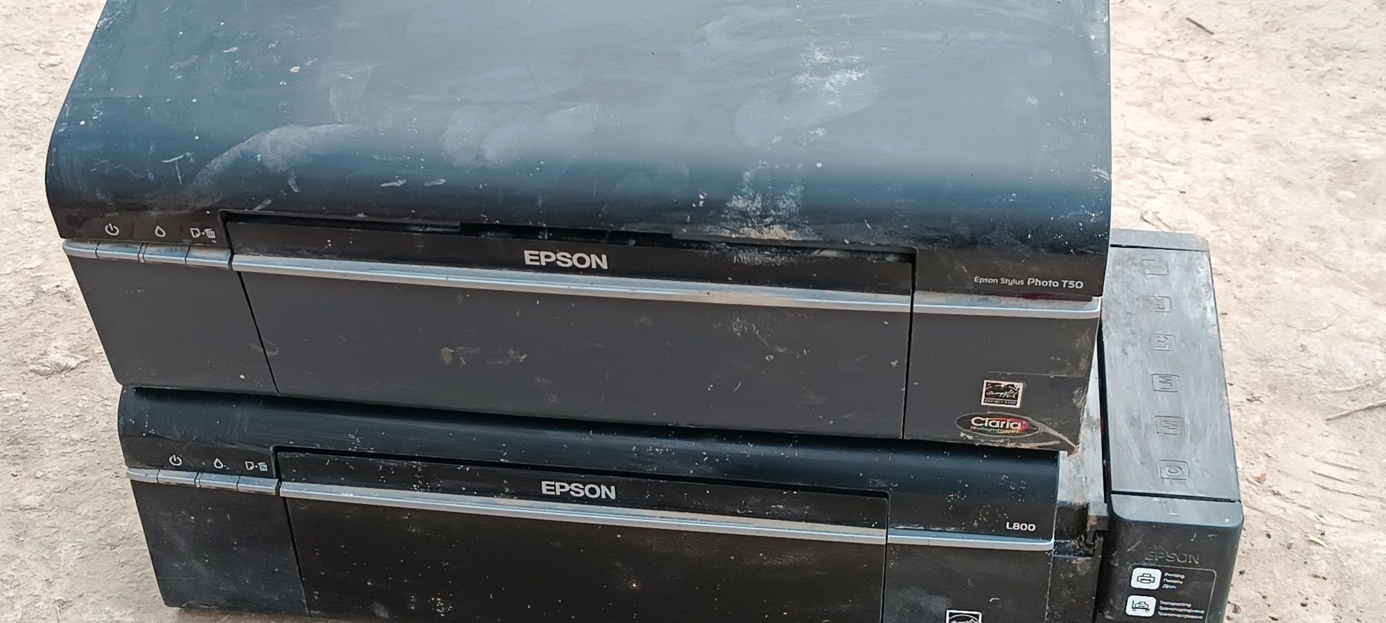 Printer epson  L800 va epson T50 ikkalasi remont kerak