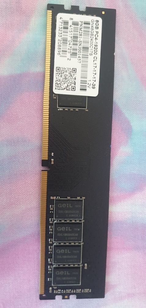 Жёсткий диск 4 тб ОЗУ ДДР 3  8Gb  ДДР 4 8 Gb