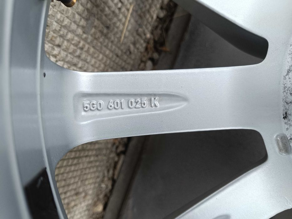 ОРИГИНАЛНИ джанти 17 ' цола VW Golf 7 DIJON / ГОЛФ 7 5x112 57,1 ET 48