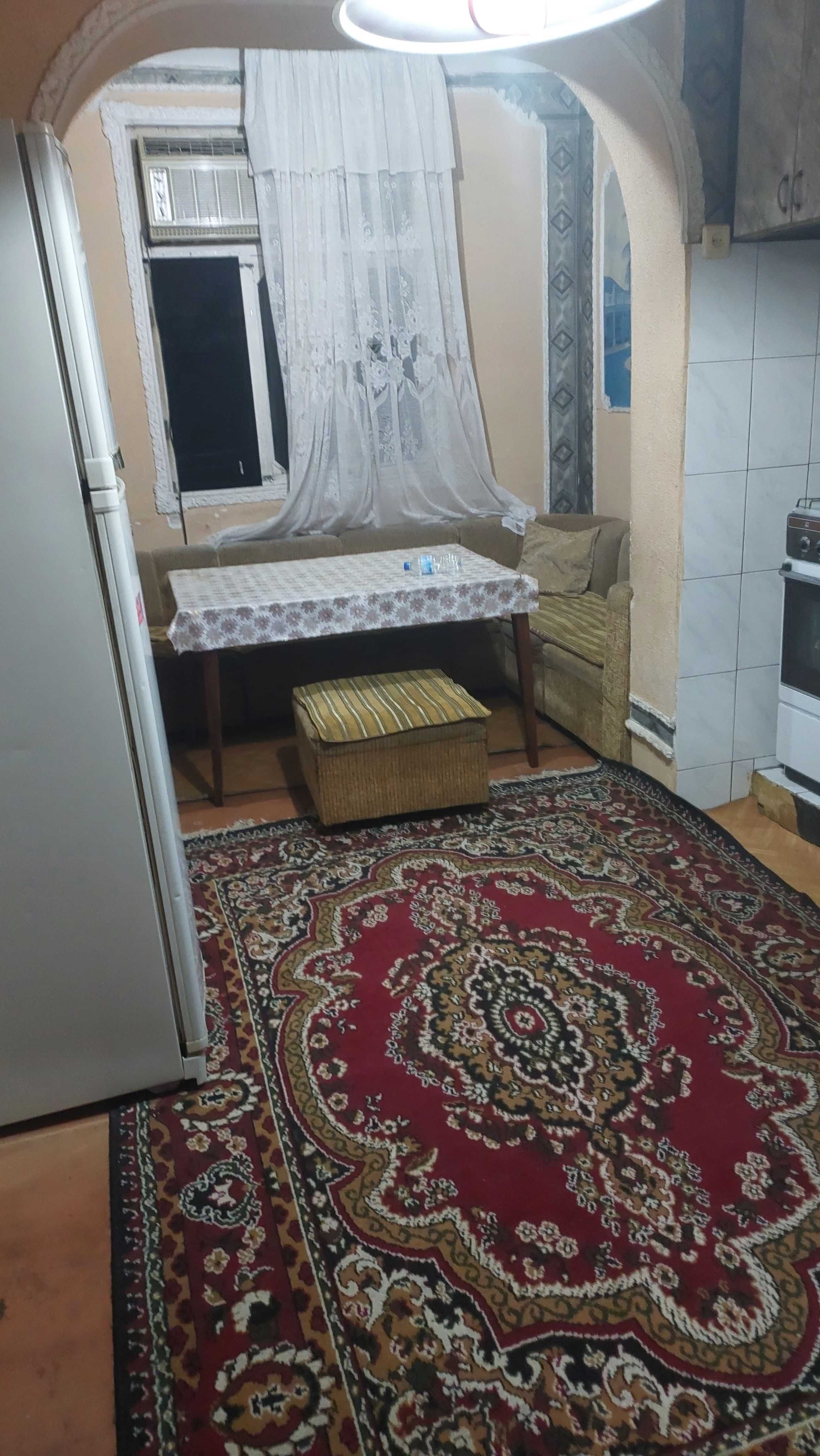 Yunusobod 14 da shinam kvartiraga 2 ta o'g'il bola kerak!