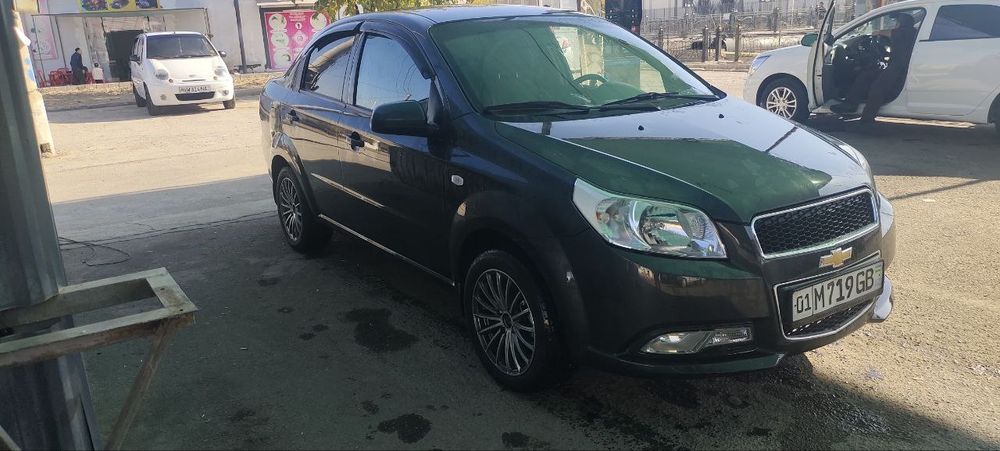 Nexia 3 sotiladi 2 pazitsa mexanika tangi yengi mokrı