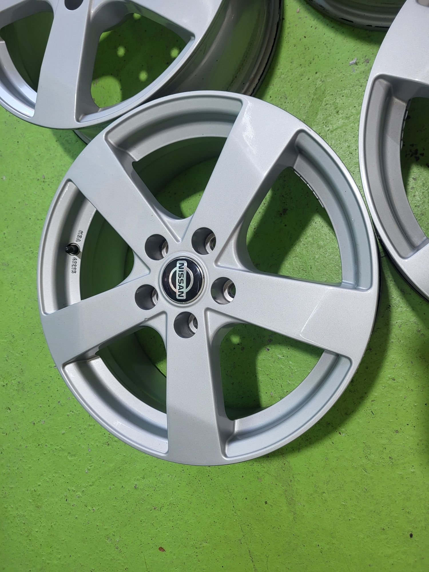 17 5x114.3 Nissan Renault Dacia лети джанти 5х114.3