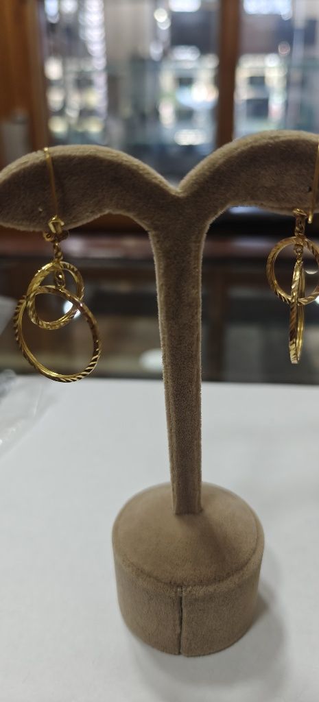 Cercei aur 18k 4.02gr (r)