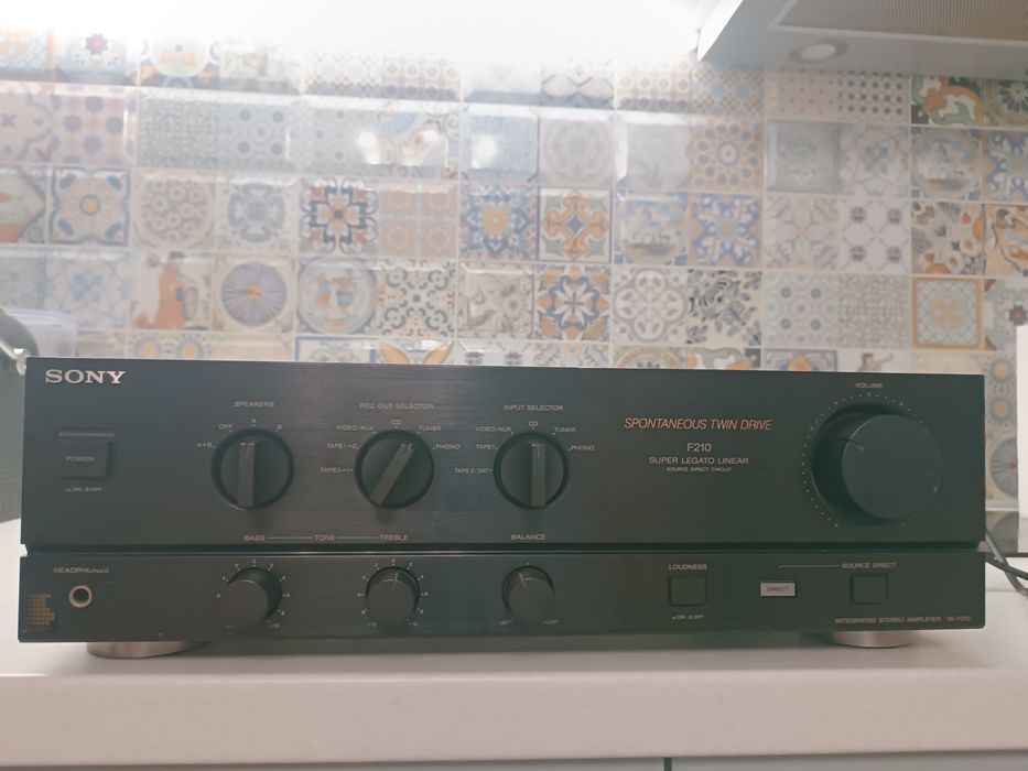 Усилвател SONY TA-F210