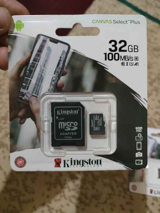 Флешка на 64 и 32 Гб в упаковке