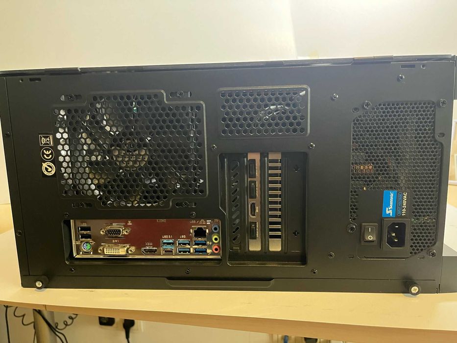 Vand Pc gaming Ryzen 5 3500X, Amd radeon rx 5600xt + tastura si mouse