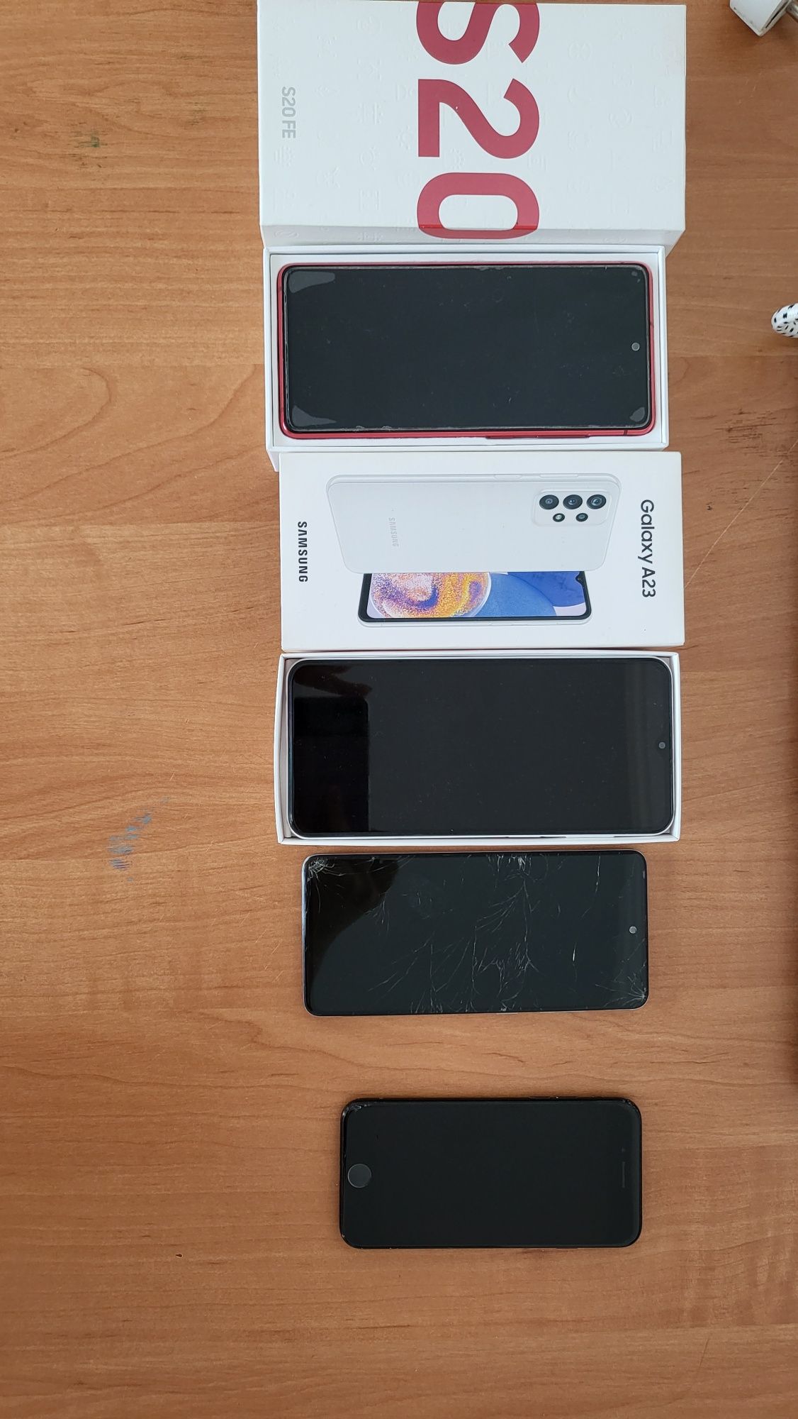 Продается б/у телефоны Samsung
