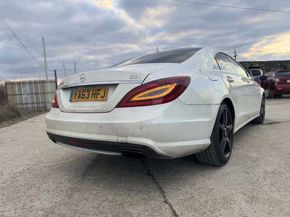 Vand pachet Amg bara fata si spate pt mercedes Cls W218