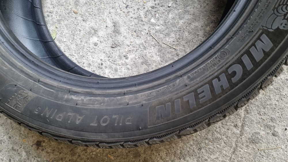 Зимни гуми 4бр Michelin 215 55 R18