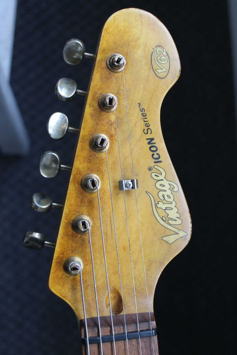 Електрическа китара Vintage V62 telecaster Road Worn