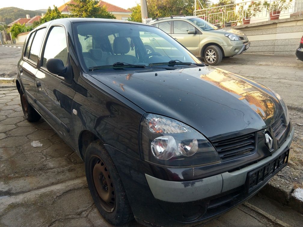 Renault clio 1.2i