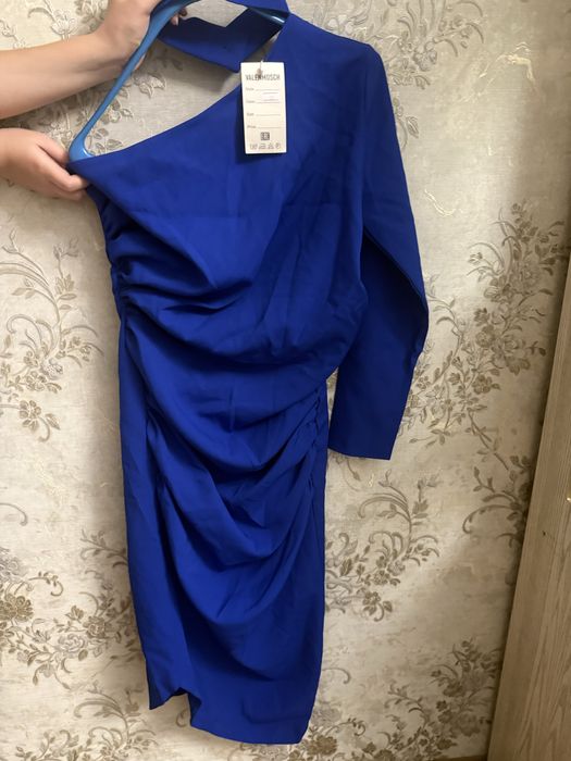 Платья вечерние новые с биркой