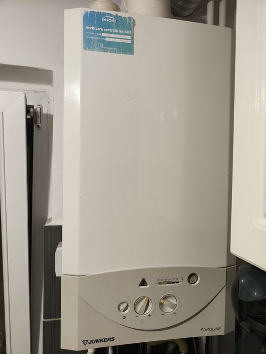 Vând centrala Bosch Junkers