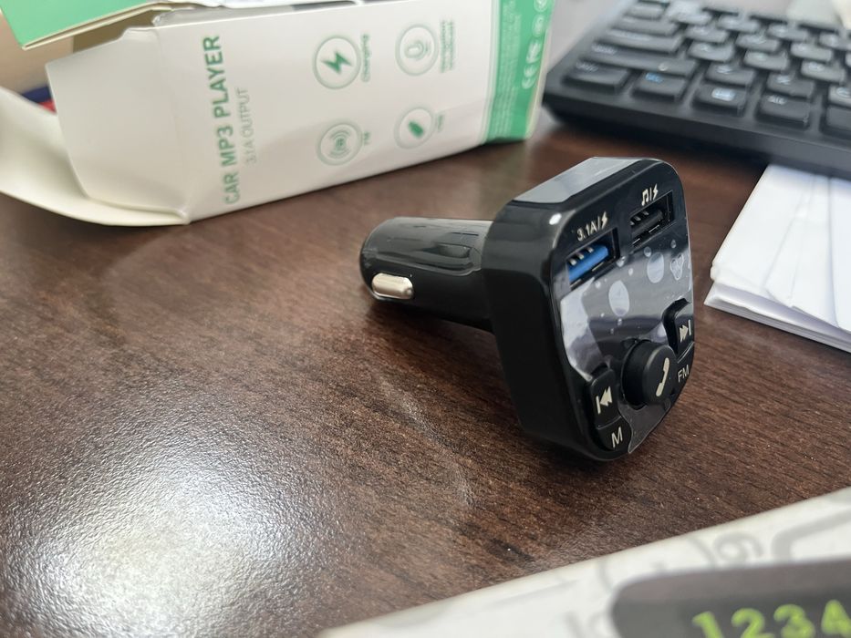 Suport numar si USB charger mp3