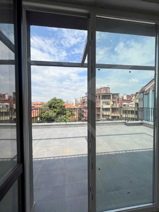 Продава се Тристаен апартамент в Пловдив, Център - 120 кв.м за 2099 €/кв.м - Снимка #15